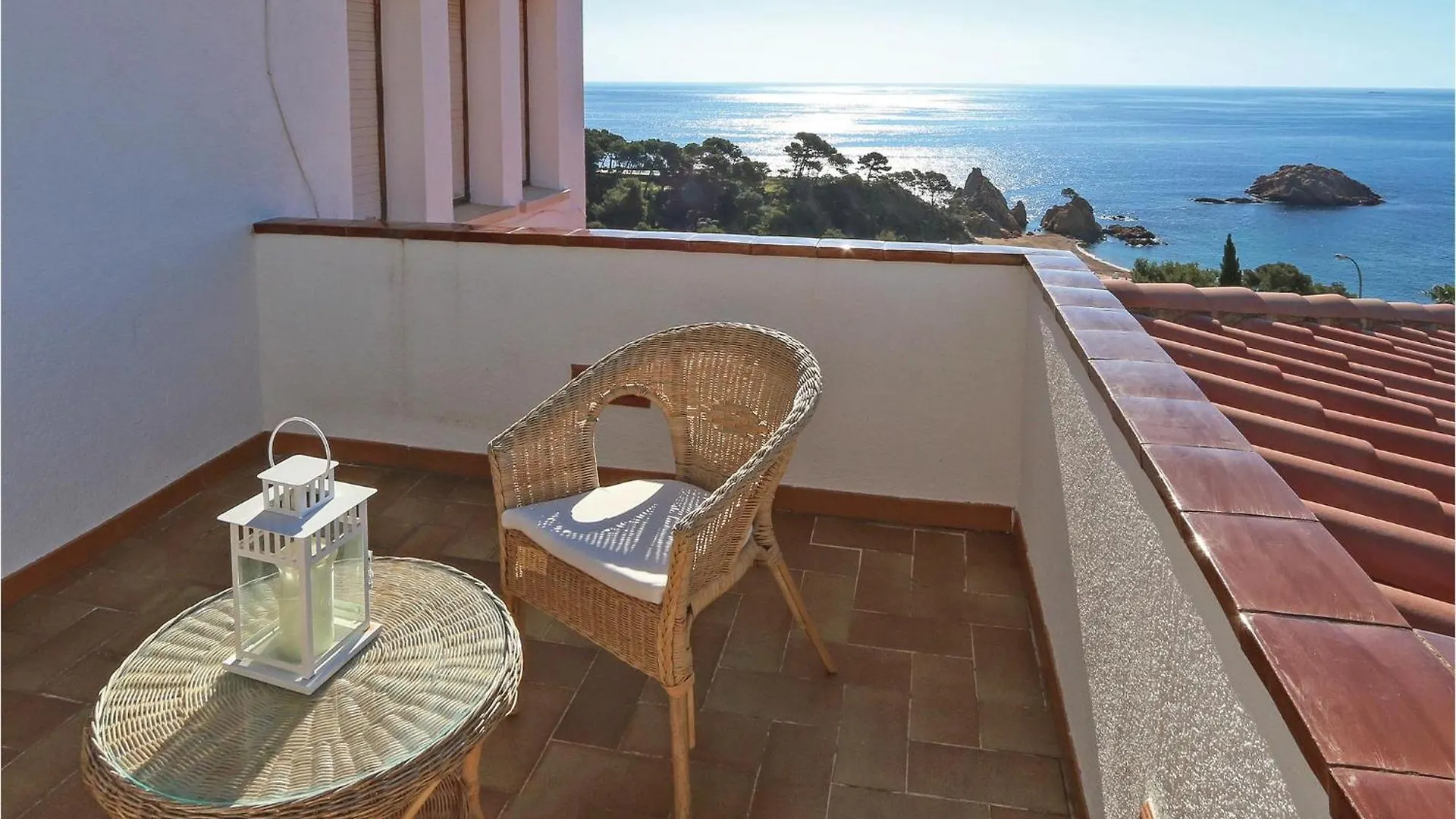 Amazing Home In Tossa De Mar With Kitchen